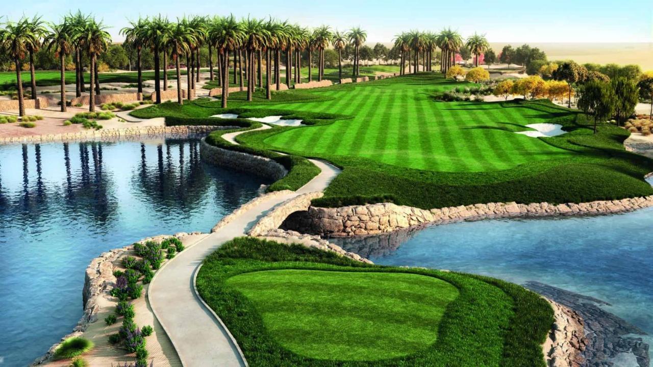 서머셋 웨스트 베이 도하 호텔 외부 사진 Golf course at Talking Stick Resort