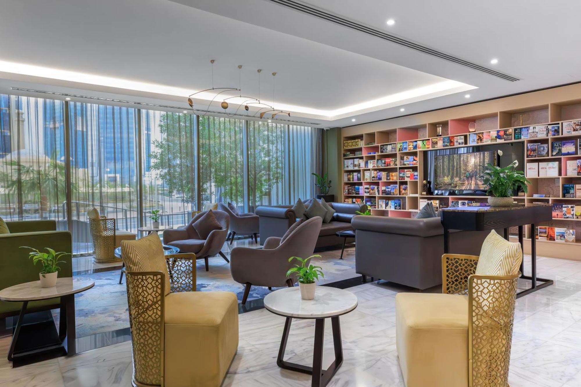 서머셋 웨스트 베이 도하 호텔 외부 사진 Library